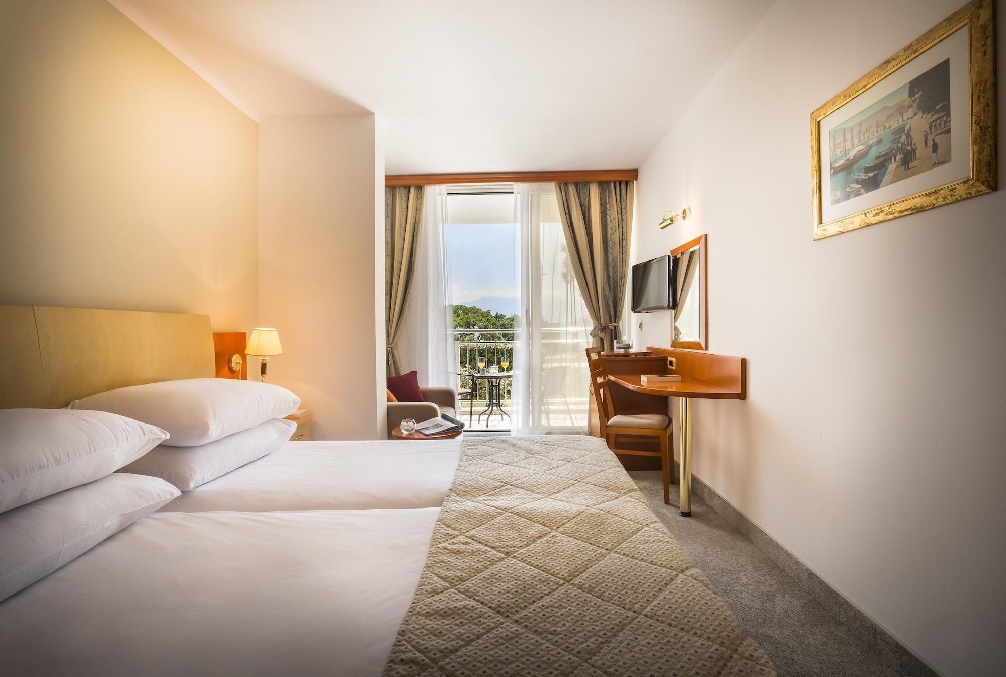Sunny Baska Residence By Valamar, Ex Zvonimir Екстериор снимка